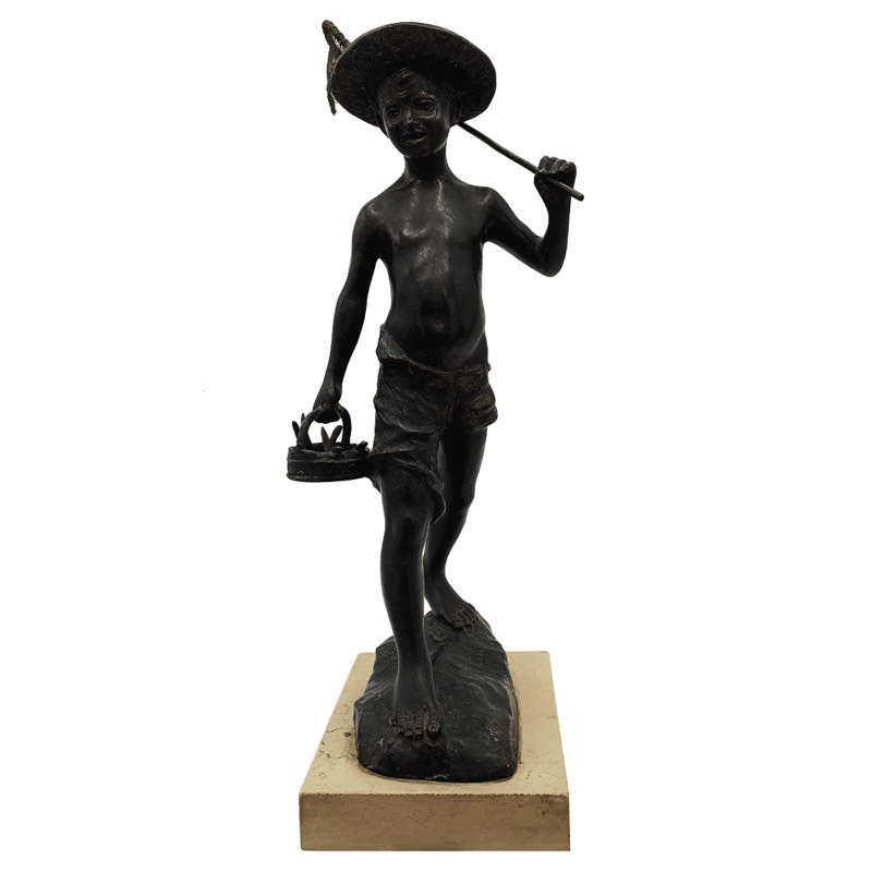 Featured image for “Bronze sculpture depicting a young fisherman”